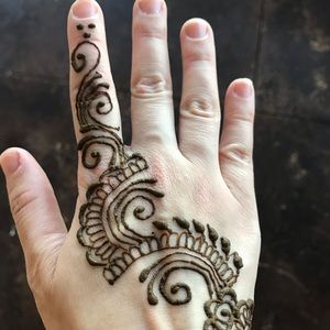 Meet your Posher, Denise